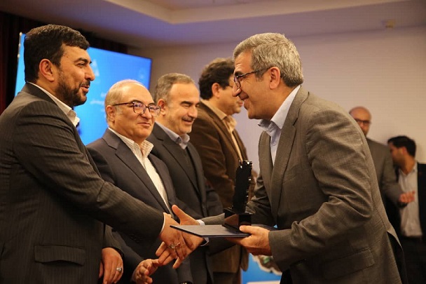 « انتخاب جناب آقای مهندس احمدوند مدیر عامل شرکت بین الملل ساختمان و صنعت ملی بعنوان مدیر عامل برتر سال 1402شرکت های زیر مجموعه گروه توسعه ملی»